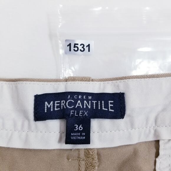 J. Crew Mercantile FLEX Khaki Shorts - Picture 4 of 10
